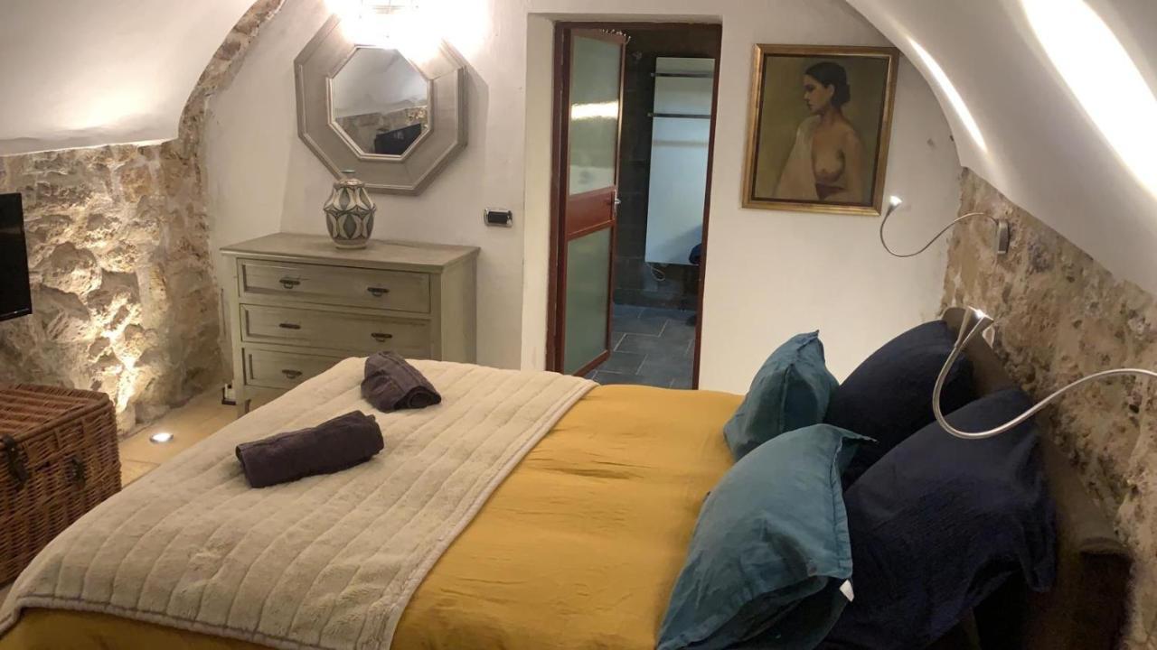 La Villageoise, Chambre Troglodyte Pitoresque Au Coeur Du Village Rognes Экстерьер фото