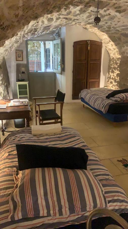 La Villageoise, Chambre Troglodyte Pitoresque Au Coeur Du Village Rognes Экстерьер фото